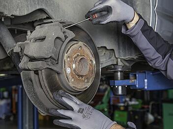 Welche Rechte und Pflichten hat man als Fahrzeughalter einer Werkstatt gegenüber?