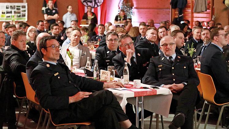 Beim Festkommers der Freiwilligen Feuerwehr Stappenbach wurde an die Geschichte der Wehr erinnert.