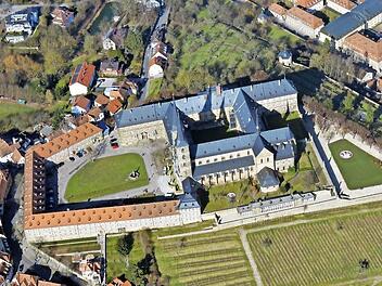 Für die Sanierung der Schäden an St. Michael müssen Millionen von Euro in die Hand genommen werden. Foto: Ronald Rinklef