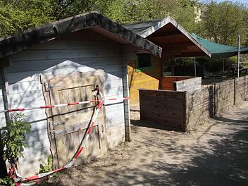 Der Spielplatz des Kindergartens St. Marien ist marode. Er soll noch heuer saniert werden. Foto: Josef Hofbauer