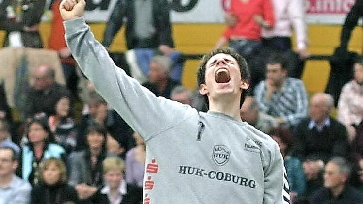 Vier Jahre stand René Selke im Tor des HSC Coburg, ehe er zum HC Erlangen wechselte. Dort stieg er nicht nur in die 1. Bundesliga auf, sondern auch zum leitenden Angestellten. Denn inzwischen ist der einstige Torsteher Geschäftsführer beim heutigen Rivalen der Coburger. Foto: Archiv