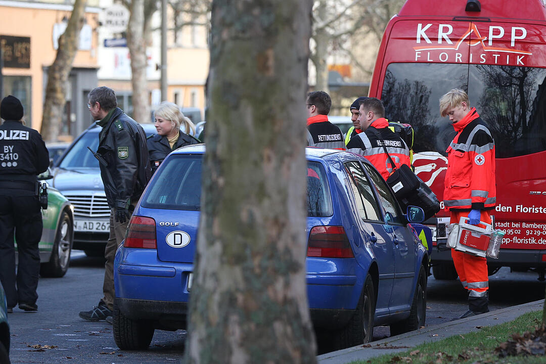 SEK-EInsatz in Schweinfurt unblutig beendet - Zwei Schuetzen festgenommen
