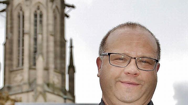 Pfarrer Gerd Greier (43) leitet jetzt als Nachfolger von Thomas Keßler die Bad Kissinger Pfarreiengemeinschaft "Jesus - Quelle des Lebens". Er wirkte zuvor viele Jahre in Hofheim. Foto: Sigismund von Dobschütz