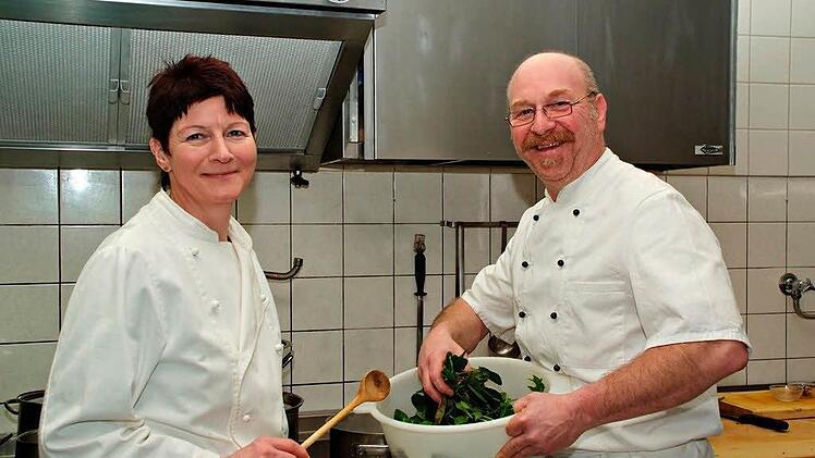Christine Wehrfritz und Manfred Bischoff vom Gasthof "Zur Wolfsschlucht", Muggendorf. Foto: Emil Bezold