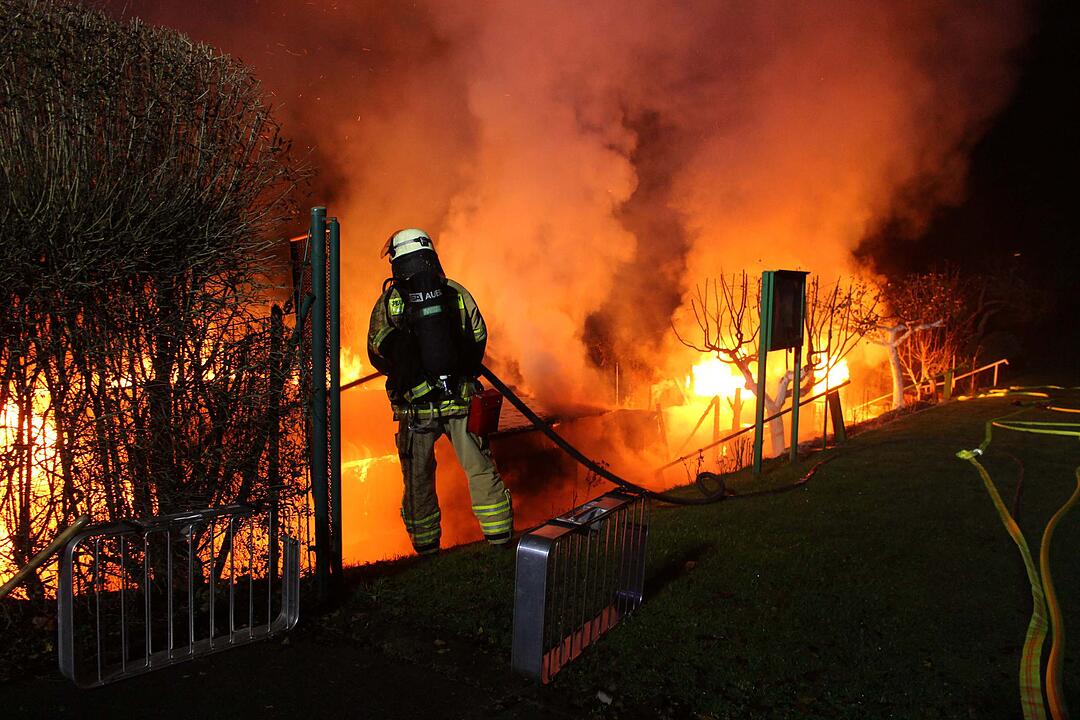 Bayreuth: Gartenkolonie geht in Flammen auf