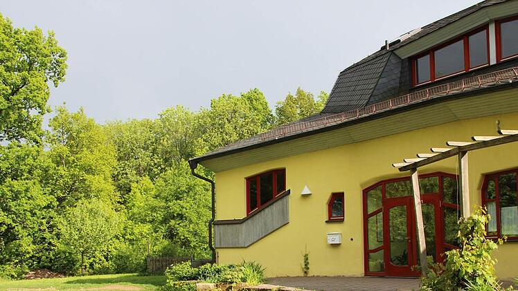 Die neue Krippe kann nicht an den bestehenden Waldorfkindergarten angebaut werden, sondern ben&ouml;tigt ein eigenes Geb&auml;ude - auch das l&auml;sst die Kosten steigen. Foto: Helke Renner