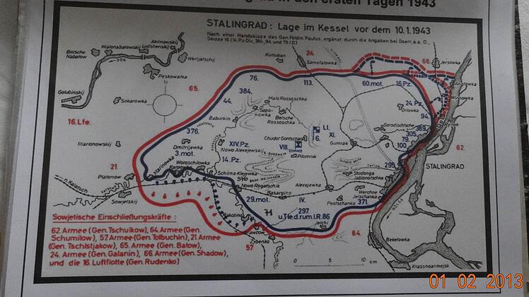 Der Kessel von Stalingrad ist in den Ordnern abgeheftet. Foto: Privat
