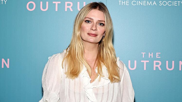 Rollen bekommt Mischa Barton immer noch. Zuletzt war sie in der Neuauflage der australischen Soap "Neighbours" zu sehen. 2025 spielte sie im Psycho-Thriller "Sleepwalker" mit.