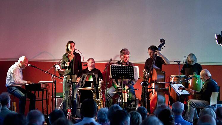 "Project J" beim Gastspiel im Haus ContaktFoto: Jochen Berger