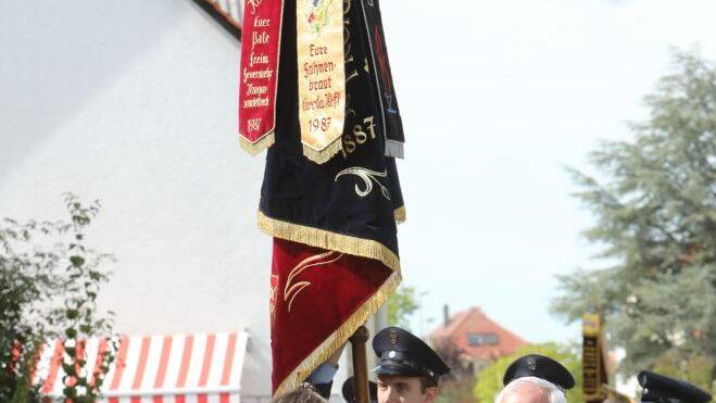 Der Festzug in Langensendelbach Foto: Barbara Herbst