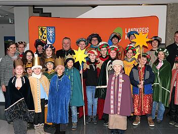Sternsinger besuchen Landratsamt Kulmbach &ndash; Spendenaktion 2026 gestartet