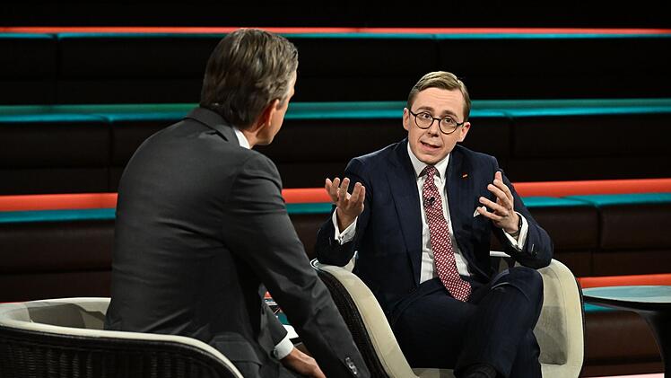 CDU-Politiker Philipp Amthor redete sich bei "Markus Lanz" um Kopf und Kragen, als er zur geplanten Staatsmodernisierung befragt wurde.
