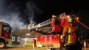Anbau geht in Flammen auf