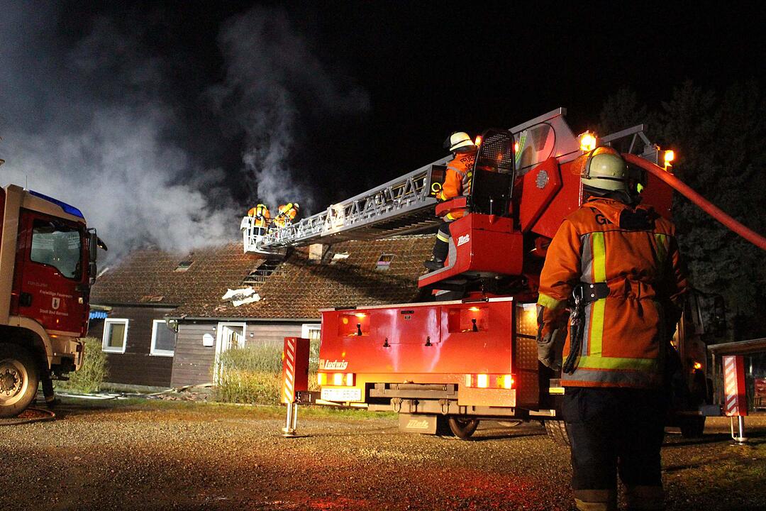 Anbau geht in Flammen auf