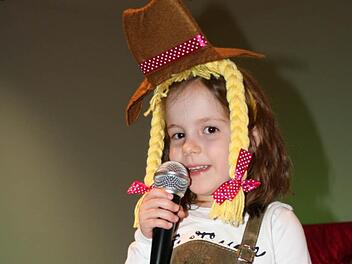 Jüngstnärrin: die vierjährige Milena Foto: Gabriele Sell