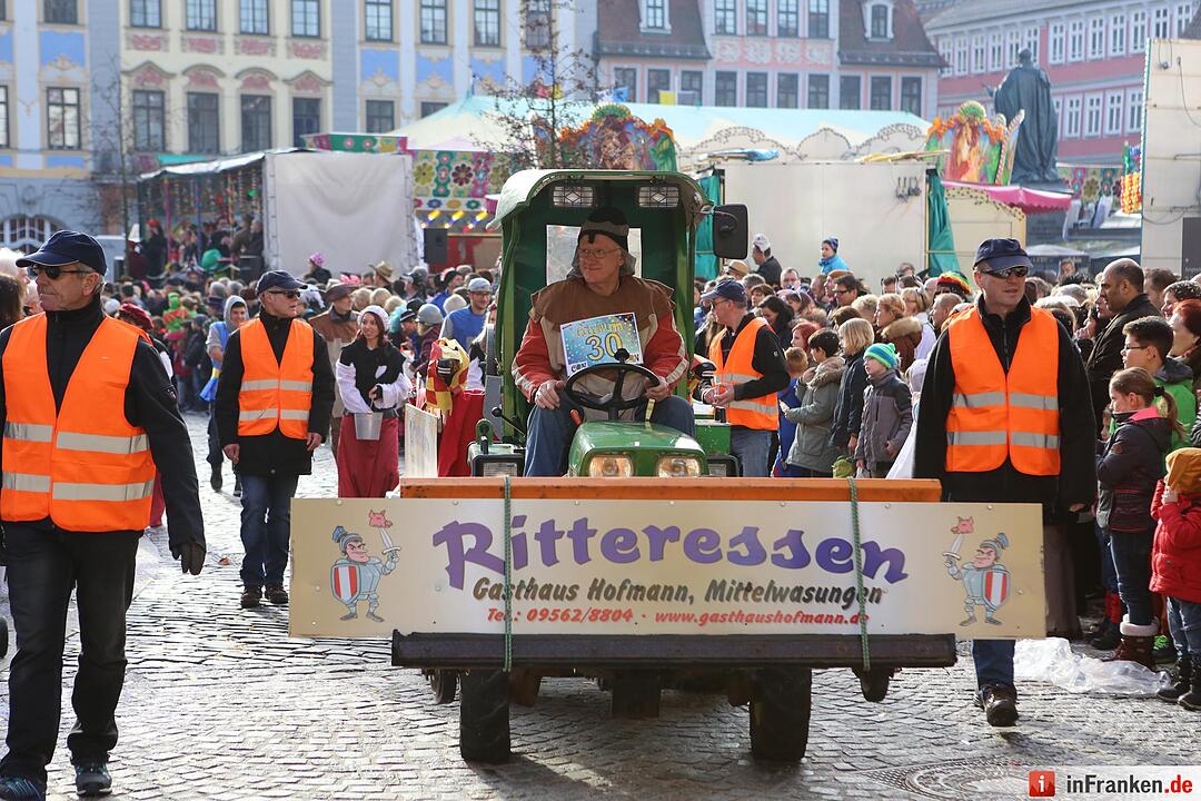 Gaudiwurm: Narren feiern in Coburg