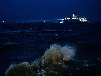 Stürmisches Wetter im Norden - Dagebüll
