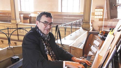Kirchenmusikdirektor J&ouml;rg W&ouml;ltche gibt am 15. September in der Erl&ouml;serkirche ein Orgelkonzert.