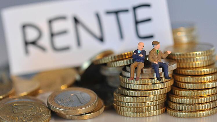Die Rente steigt 2016. Foto: Andreas Gebert/dpa