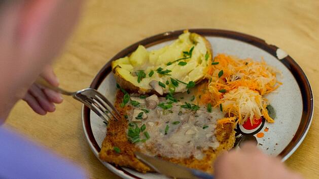 Macht es einen Unterschied, woher die Kalorien stammen, die wir zu uns nehmen? Symbolbild: Uwe Anspach/dpa