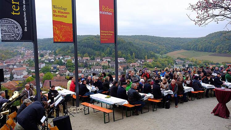 Bei der Einweihung  Foto: Gerd Schaar