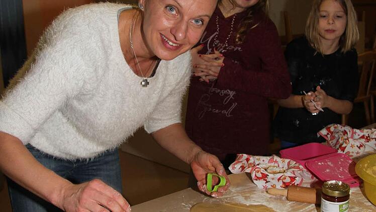 "Die kommen in den Ofen"; freut sich Daniela Wagner über den großen Anklang, den ihrer Plätzchenaktion gefunden hat