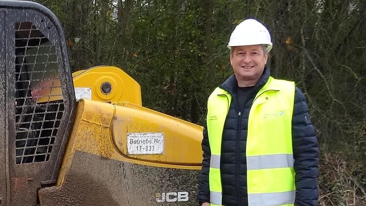 Siegmund Katholing arbeitet im Wasserwirtschaftsamt Kronach im Bereich Hochwasserschutz und Gewässerentwicklung, strebt aber nun das Bürgermeisteramt an. Foto: Veronika Schadeck