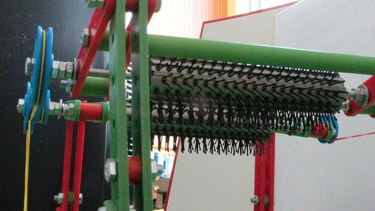 Bürstmaschine für Kleintiere