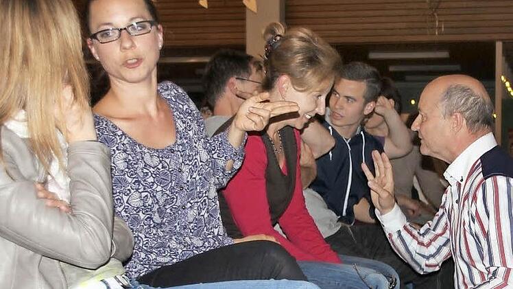 Steffi war als Assistentin wie auch als Probandin eine bevorzugte Partnerin von Gregor Staub.Foto: Ralf Kestel