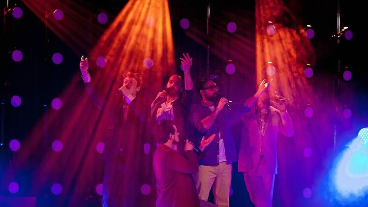 "Viva Voce" beim Gastspiel in der Gerold-Strobel-Halle in Bad Rodach.Foto: Jochen Berger