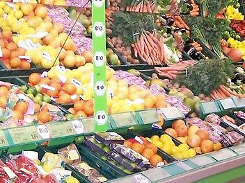 Einen Ladendieb, der im Kulmbacher Kaufland unter anderem Lebensmittel geklaut hat, schickt das Amtsgericht Kulmbach drei Monate ins Gefängnis. Foto: Annabelle Seibt