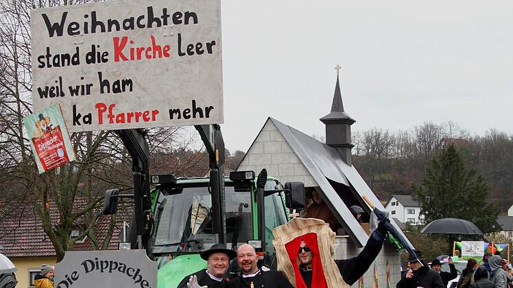 So ein Weihnachtsfest hatte man in Dippach noch nicht erlebt - kein Pfarrer, keine Kirche. Foto: Günther Geiling