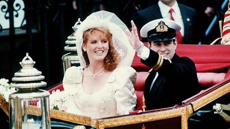Traumhochzeit in London: 1986 heirateten Prinz Andrew und "Fergie".Foto: dpa