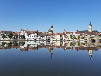 Kitzingen: Stadt l&auml;dt zur "Nacht der Demokratie" - mit Poetry Slam, Film und Diskussion und Co.