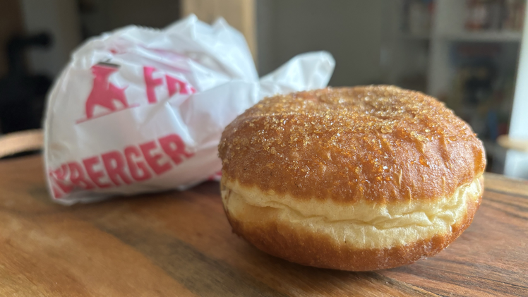 Metzgerei Freyberger: Herzhafte Krapfen mit Bacon Jam