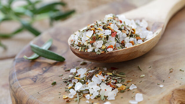 Salz, Kr&auml;uter, Kr&auml;utersalz, Gew&uuml;rze, Gesundheit, Ern&auml;hrung