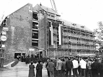 Das Richtfest für das Parkhaus Post wurde am 30. Oktober 1984 gefeiert.  Foto: CT-Archiv