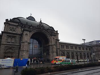 Am Nürnberger Hauptbahnhof kam es am Wochenende zu einem Tumult während eines Einsatzes. Nürnberg Hauptbahnhof Vorderansicht
