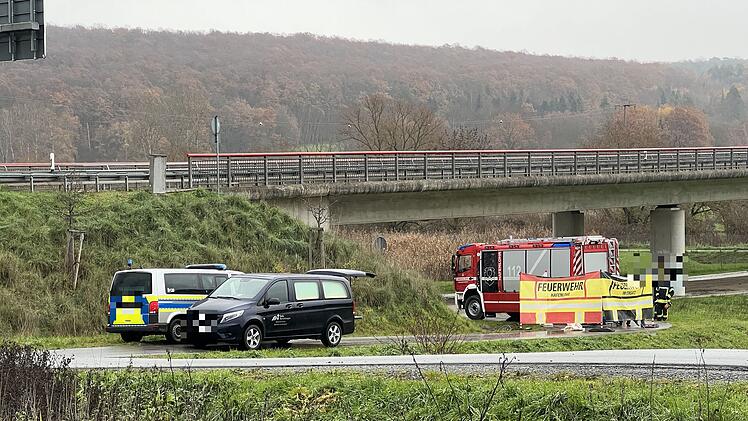 Alleinbeteiligter Unfall: Radfahrer nach Sturz verstorben