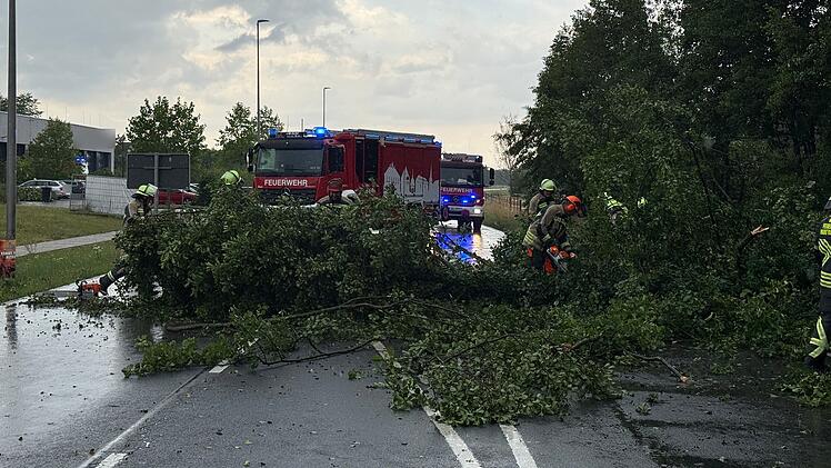 Unwetter im Landkreis Bamberg: Feuerwehr im Einsatz