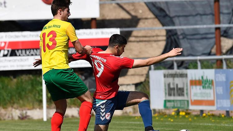 Marco Haaf (links) und die DJK Don Bosco Bamberg gastieren am Samstag um 16 Uhr beim ATSV Erlangen. Sportfoto Zink