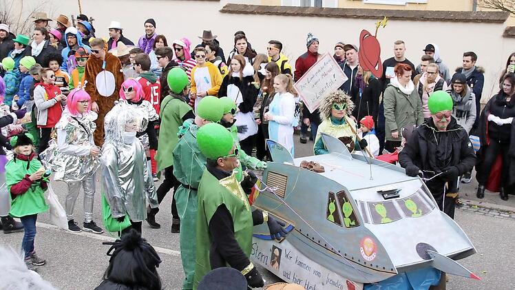 Die Aliens landen in M&uuml;nnerstadt. Foto: Thomas Malz