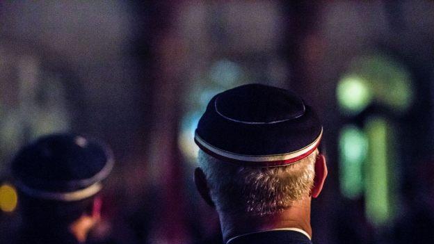 Coburger im Zeichen des 150. CC-Pfingstkongresses: Fackelzug und nächtliche Feierstunde auf dem Marktplatz.Foto: Jochen Berger