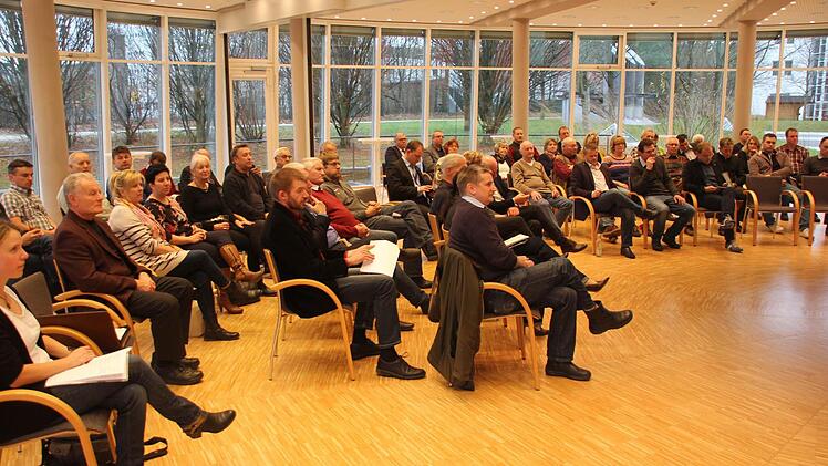 Viele Gäste kamen in den Pavillon der Sparkasse.  Foto: Friedwald Schedel