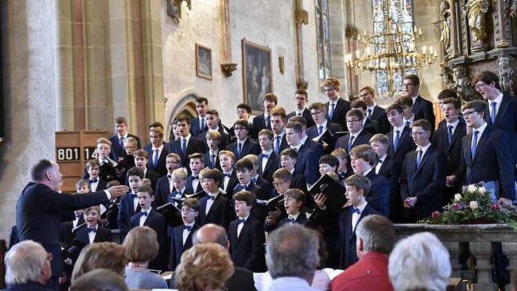 Der Windsbacher Knabenchor begeisterte die Zuhörer bei seinem Auftritt in Königsberg. Foto: Gerold Snater