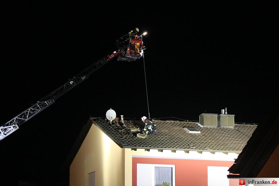 Katastrophenfall nach Tornado ausgerufen - Rund 53 Häuser in Kürnach teils schwer beschädigt