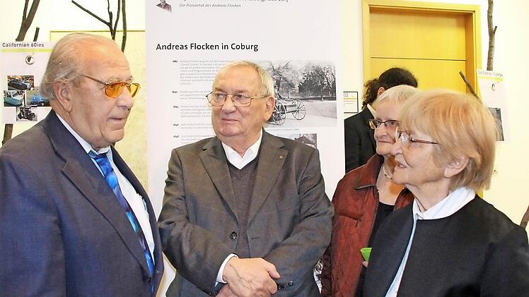 Die Urenkel von Andreas Flocken. Links Hans Roth, Enkel der Flocken-Tochter Margarete. Daneben Peter Vogel (Lichtenfels), Beate Vogel (Hamburg) und Liselotte Specht (Köln), Geschwister und Enkel der Flocken-Tochter Anna.