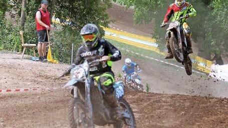 Trotz der Trockenheit boten die Organisatoren eine optimale Piste; vorne Christoph Wollenschläger.