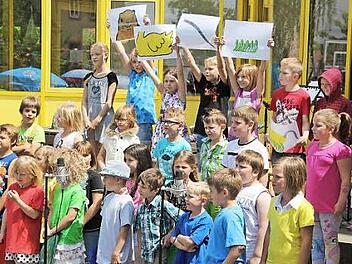 Das Schulfest der Glockenbergschule ging dieses Jahr mit neuer Technik über die Bühne.  Foto: Rainer Glissnik