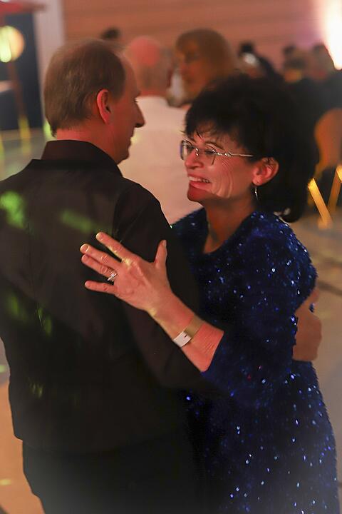 Es wurde in das Jahr 2025 gefeiert.